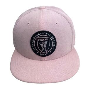 📌 New Era 9Fifty Inter Miami MLS Soccer Cap Adjustable Snap Back Pink Corduroy